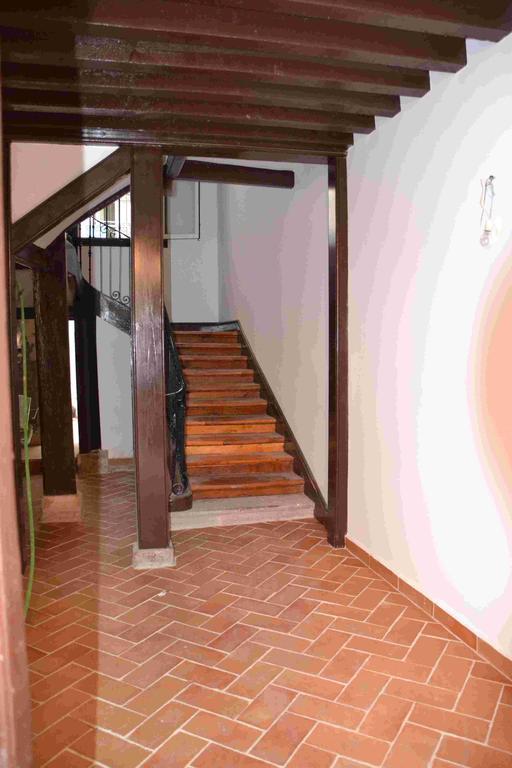 Apartamento Antonio Apartment Madrid Exterior photo